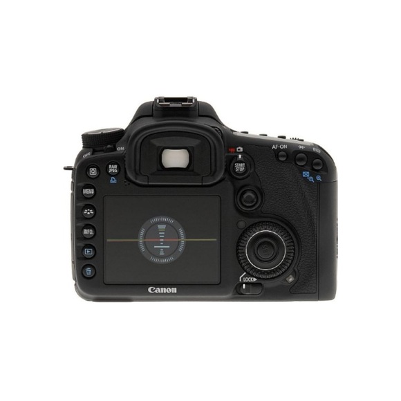 CANON EOS 7D 18MP CMOS DSLR CAMERA BODY + EF 24-105MM F/4L IS I USM LENS - Picture 2 of 9